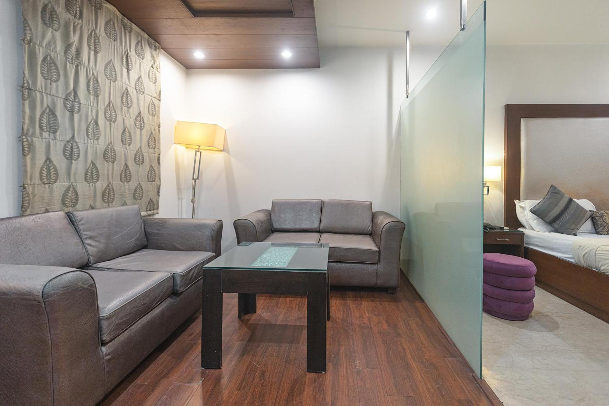 The Grand Vikalp By Saga Hotels Neu-Delhi Exterior foto