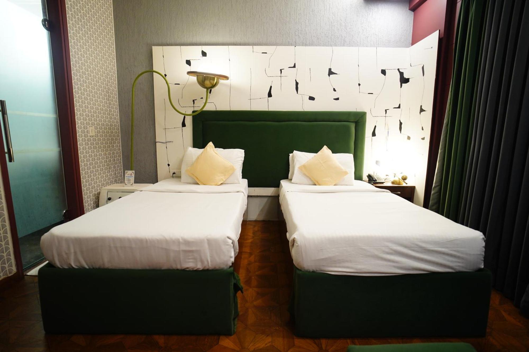 The Grand Vikalp By Saga Hotels Neu-Delhi Exterior foto